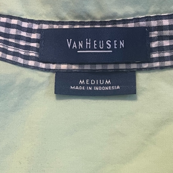 VAN HEUSEN Pale Green Button down! Size M - Picture 6 of 9